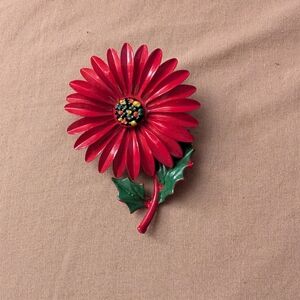 Vintage enamel Red daisy broach F